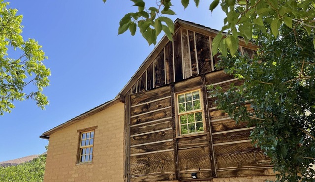 Historic Southern Utah Cottage- 20 miles to Zion National Park