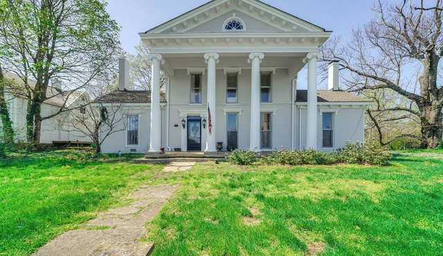 Historic & Spacious Family Home in Nicholasville!