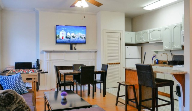 ❣️Historic, Spacious & Fun 2BR Apt @ Downtown Albany