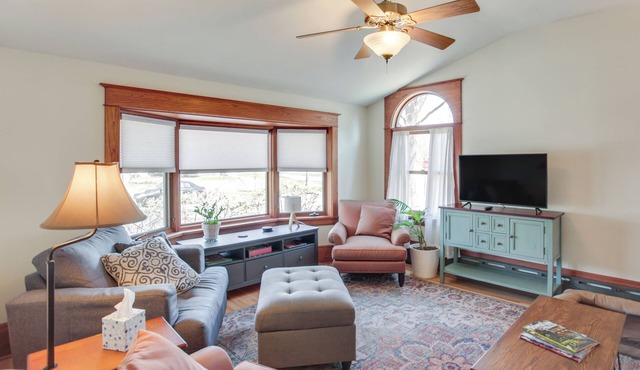 Historic St Paul Home Between Twin Cities!
