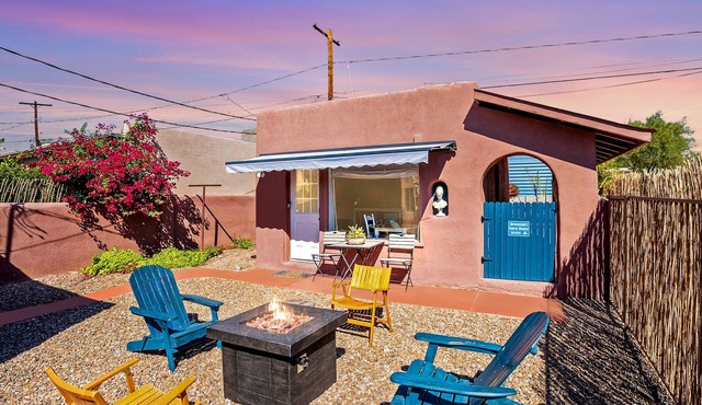 Historic Studio Guesthouse Casita 2 Blocks from the UofA - Low Summer Rates! 🏡