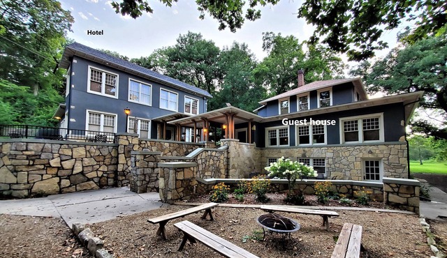 Historic Sycamore Springs Resort Guesthouse