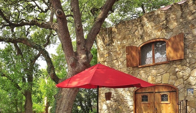 Historic Tarrytown Cottage on Lake Austin/ Scenic Drive