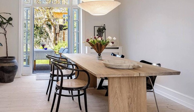 Historic terraced house in The White City