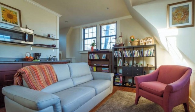 Historic Travis Heights Guesthouse - near SoCo