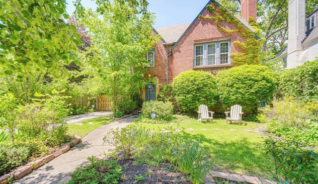 Historic University Heights Home w/Private Yard!