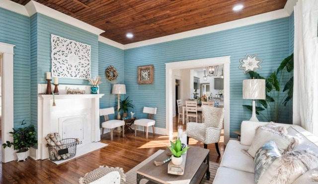 Historic Vibes, Modern Comfort