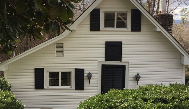 Historic Victoria Lea Guest Cottage In Downtown Tryon, NC