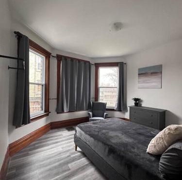 Historic Victorian Apartment