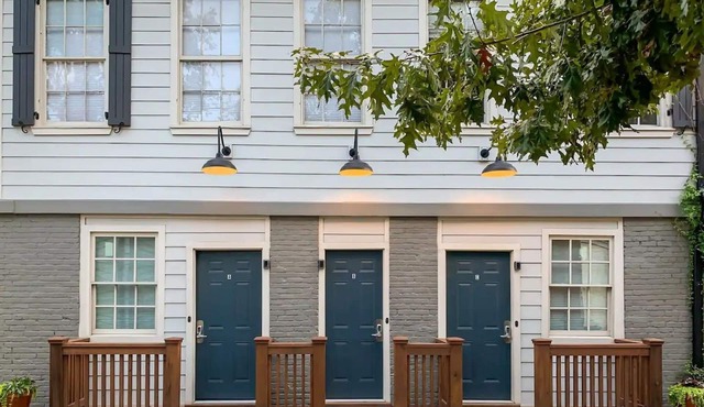 Historic Victorian District Retreat Sleeps 9!