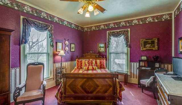Historic Victorian Guest Suite Quiet Bonham Stay
