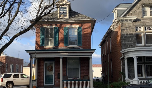 Historic Victorian in the heart of Gettysburg!