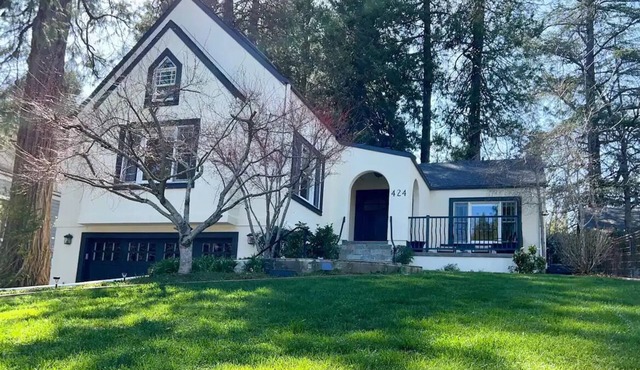 Historic Walk To Town Home