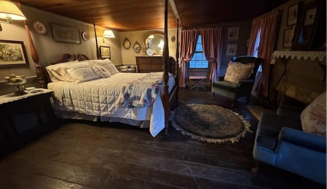 Historic Walker Inn