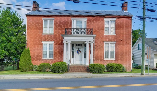 Historic West Virginia Home Built in 1854!