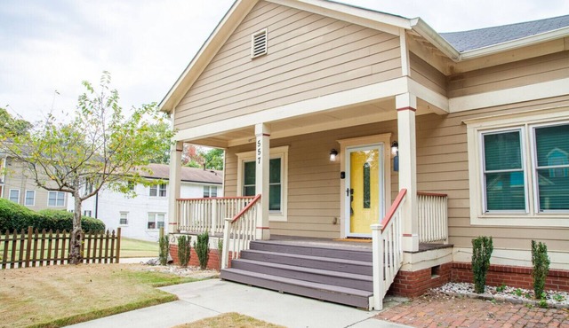 Historic Westend Jewel-Pet Friendly, Sleeps 12