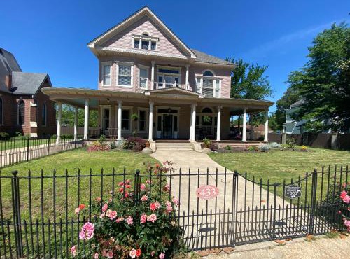 Historic Wilson House - Magnolia Room