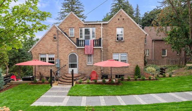 Historic WSU Drucker House-1/2 Block From Campus on College Hill