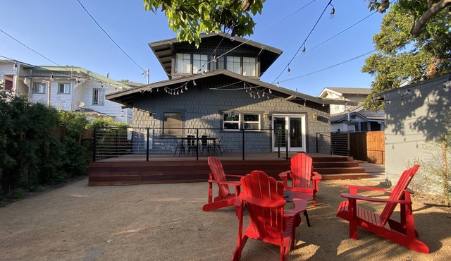 Historical, cheerful Craftsman close to DTLA, Venice Beach, LAX