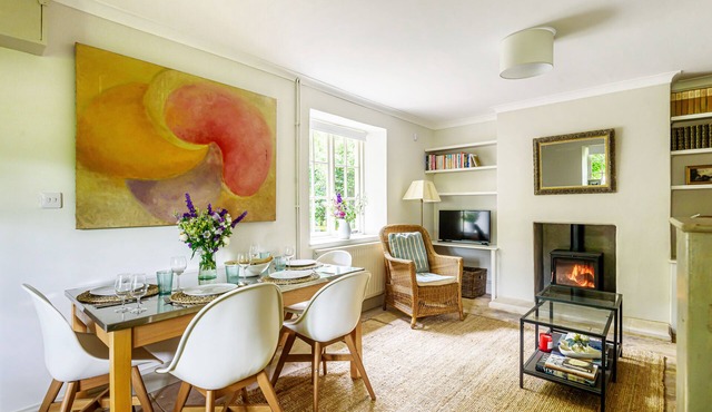 Historical cottage on private estate in the Cotswolds