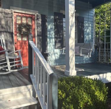 Historical downtown Lind House Studio
