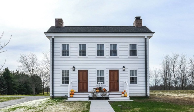 Historical Homestead in peaceful farmland, only minutes away from Grand Park!