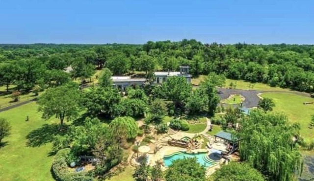 Historical Mansion Beside 174 Acre Disc Golf Park