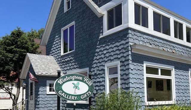 Historical, newly remodeled apartment in the heart of Marquette MI.
