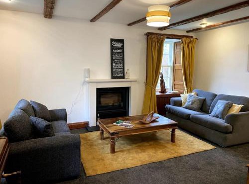 Historical North Cottage in Old Deer