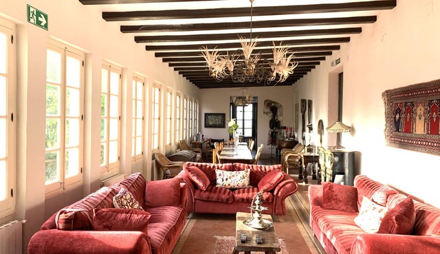⚜️ Historical Spanish Mansion🍷 Vineyards ⛱ Beaches