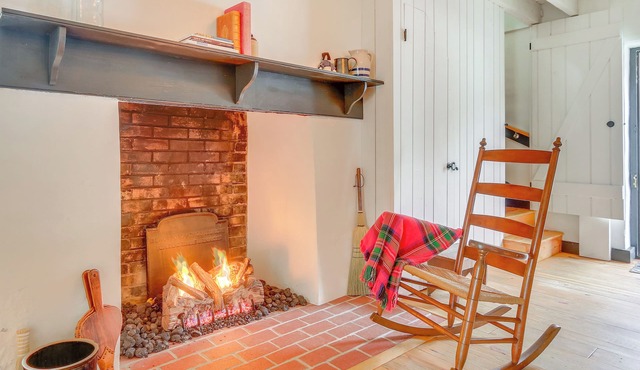 Historical Thurmont Escape w/Furnished Deck!