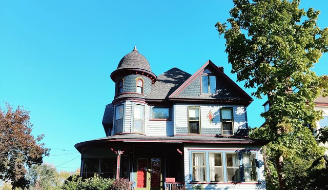 Historical Victorian in Swede Hollow