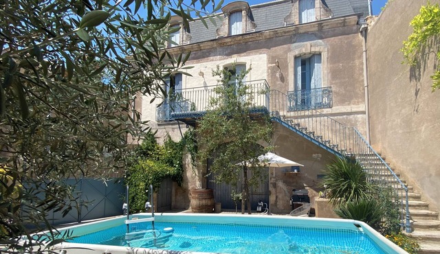 Historical wine-growing house with lovely garden