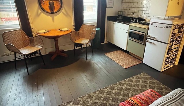 Historically Charming studio in the heart of Uniontown.