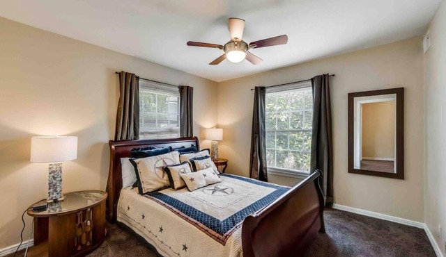 HistoricTownhome+Close2White Rock Lake+3Queen Beds