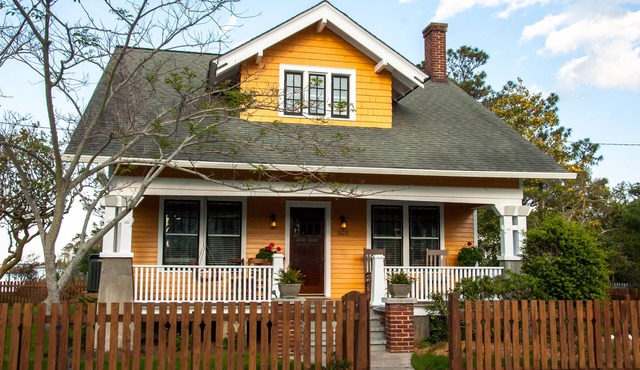 History Loves Company-1920's Arts and Crafts Sears Kit Home-family/dog Friendly