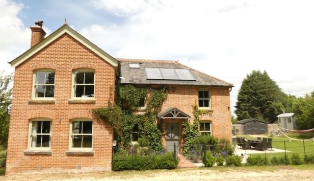 History + Luxury Eco House in The New Forest