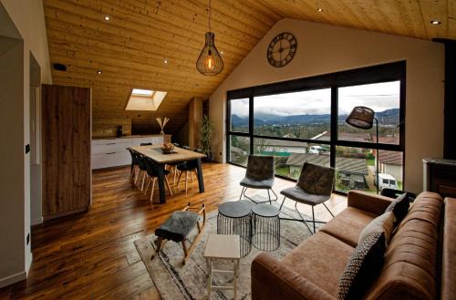 Hiver & bien-être en montagne - Grand gîte - Sauna & bain nordique en option chez Ô JurassiK