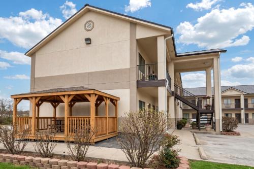 HiWay Inn Express Kiowa Hwy 69