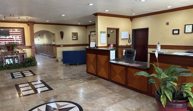 HiWay Inn Express