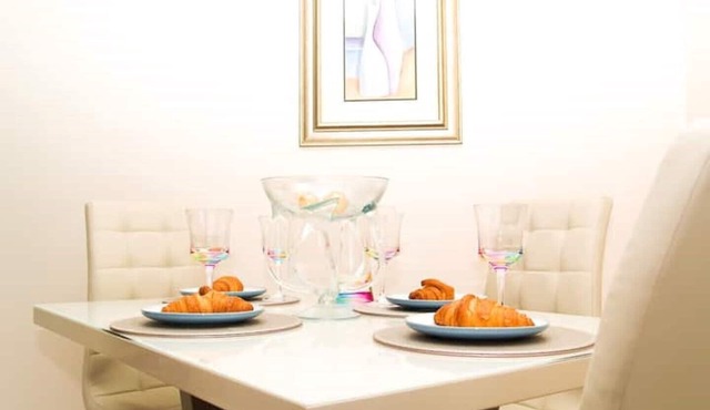 HLA KING COURT APARTMENT 2