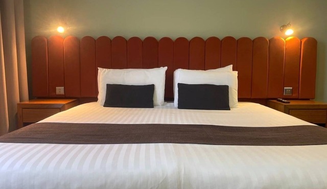 HNFC Stays -En-Suit with Parking