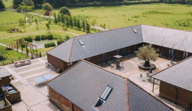 Hoad Farm Cottages, Acrise, Folkestone