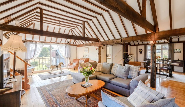 Hobbs Farm Oast View