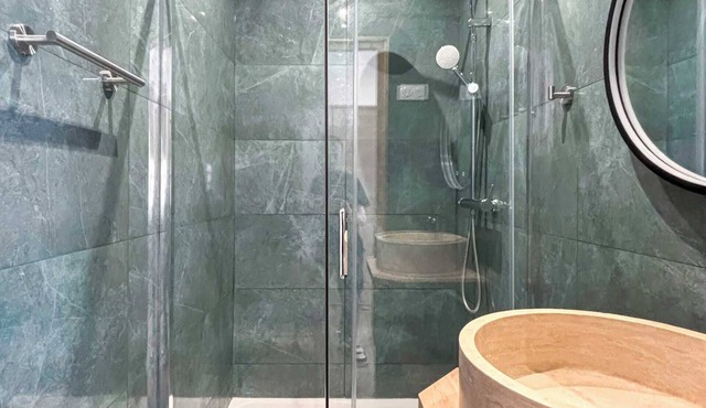 Hoche A 01 - Two Bedroom Apartment, Sleeps 6