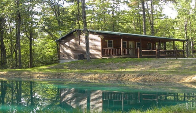 Hocking hills backwoods retreat -Whispering Winds