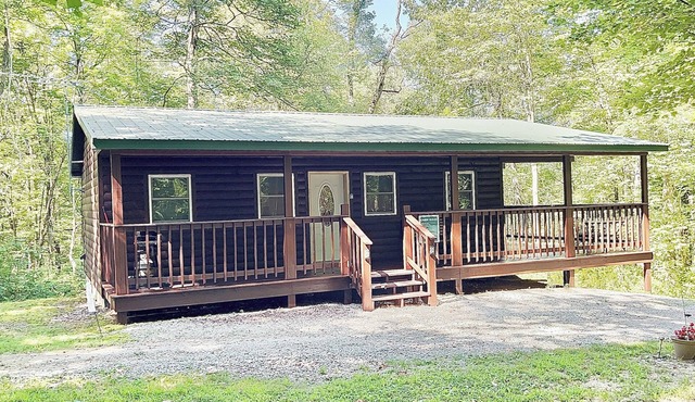 Hocking hills backwoods retreat -Squirrel Haven