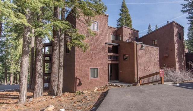 Hodges by Tahoe Truckee Vacation Properties