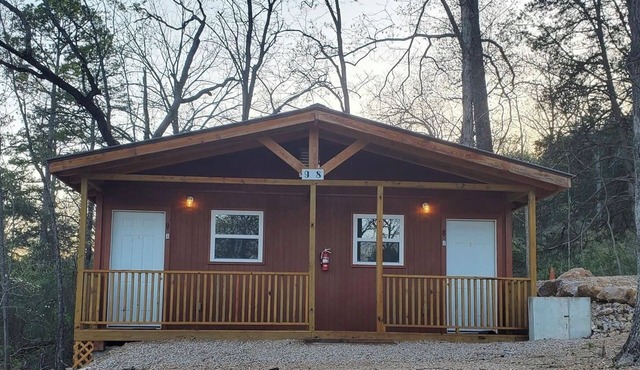 Hogan's Hideout Cottage #9