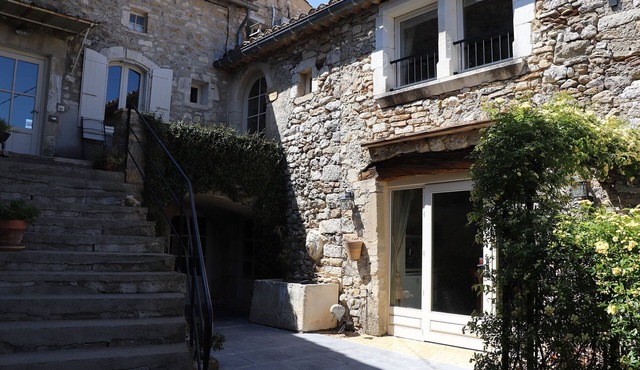 Holiday cottage of 60m2, completely renovated.